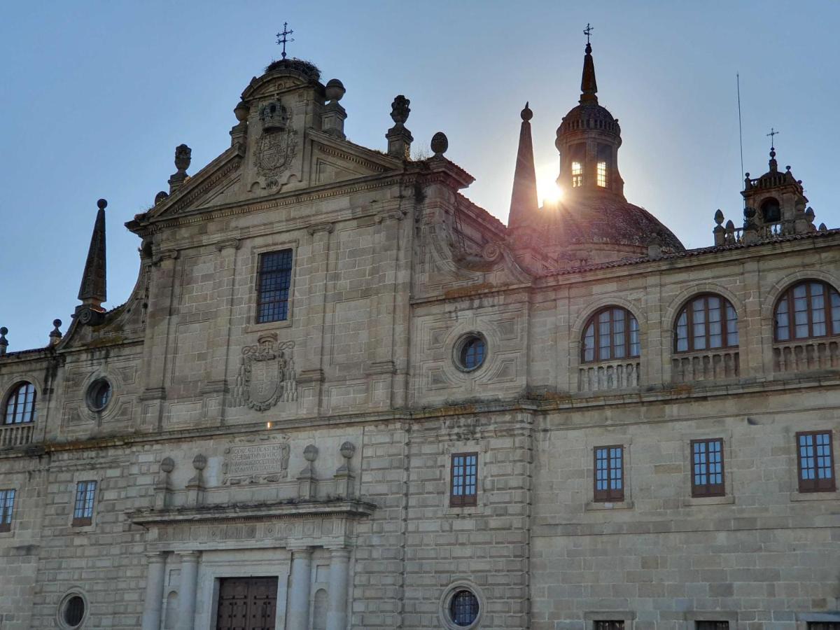 Acogedor Apartamento En El Centro De Monforte มงฟอร์เต เด เลมอส ภายนอก รูปภาพ